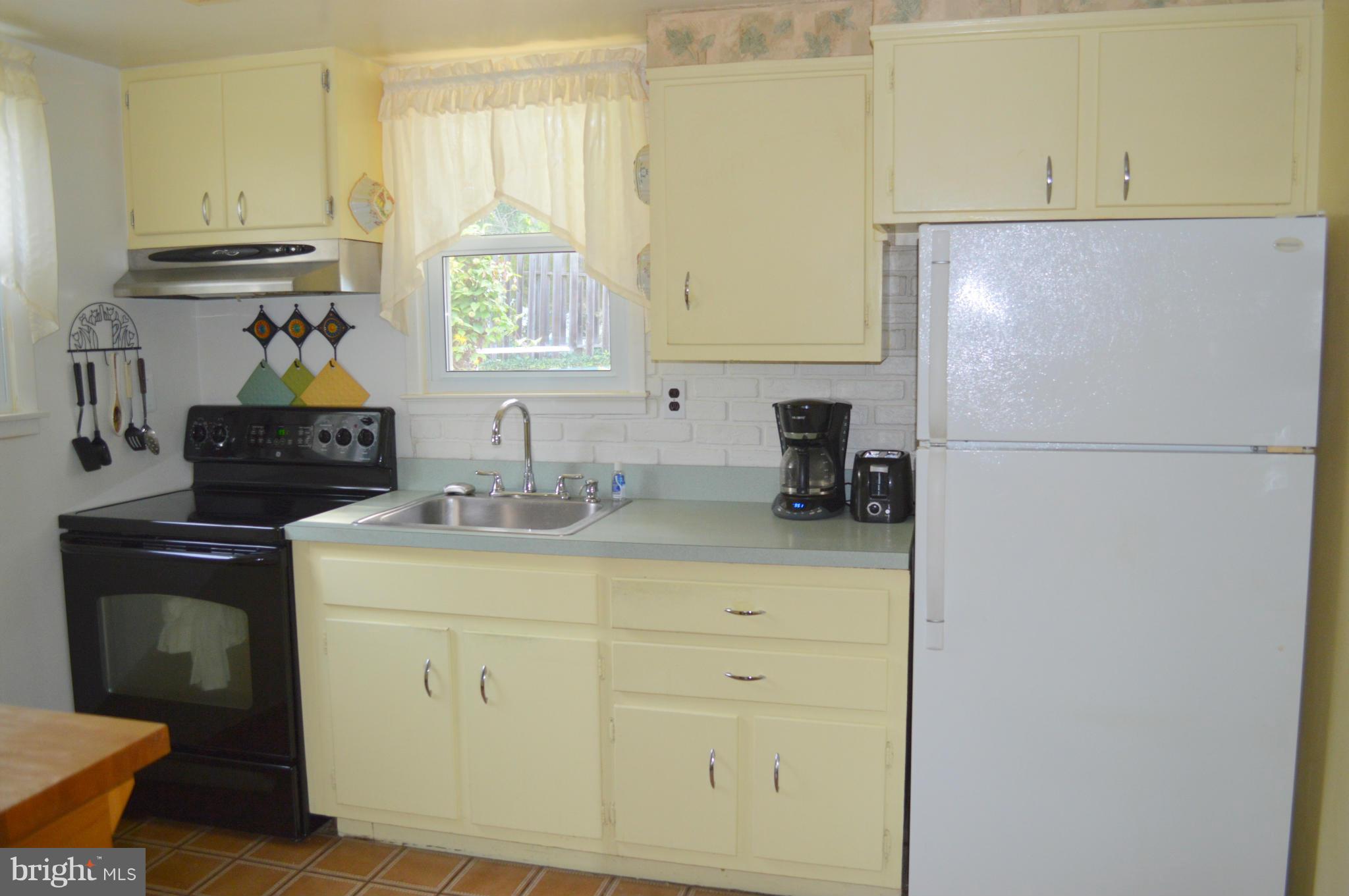 14967 Alaska Road Woodbridge, VA 22191 - Photo 8 of 28 Kitchen