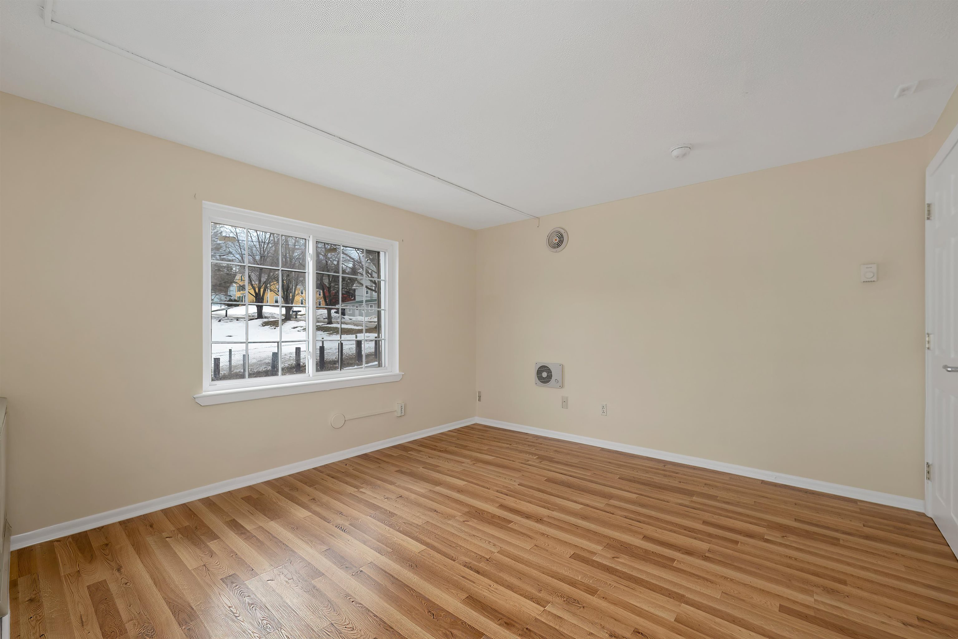 30 Beech Street, Unit 2D Bristol, NH 03222 - Photo 14 of 43