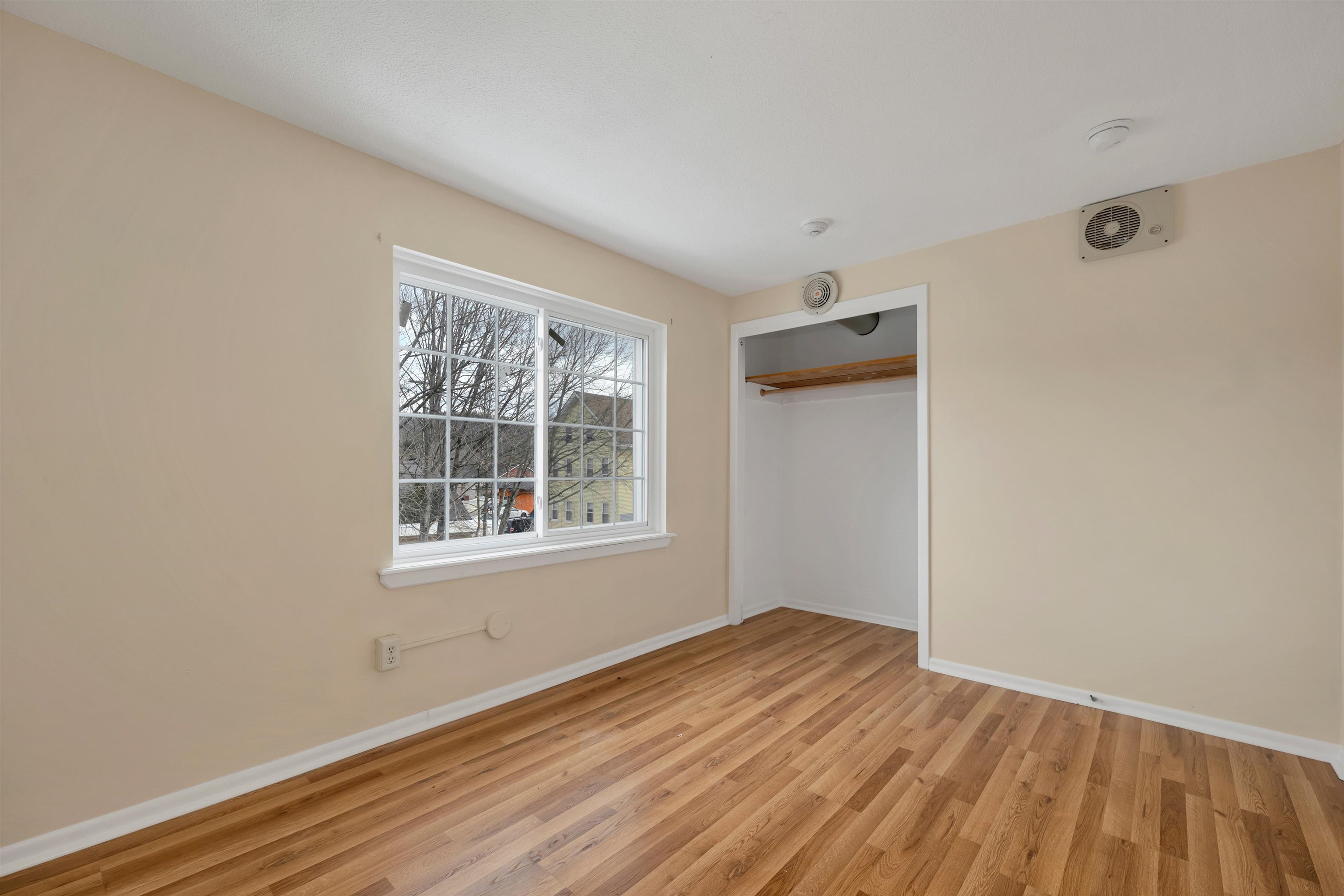 30 Beech Street, Unit 2D Bristol, NH 03222 - Photo 17 of 43