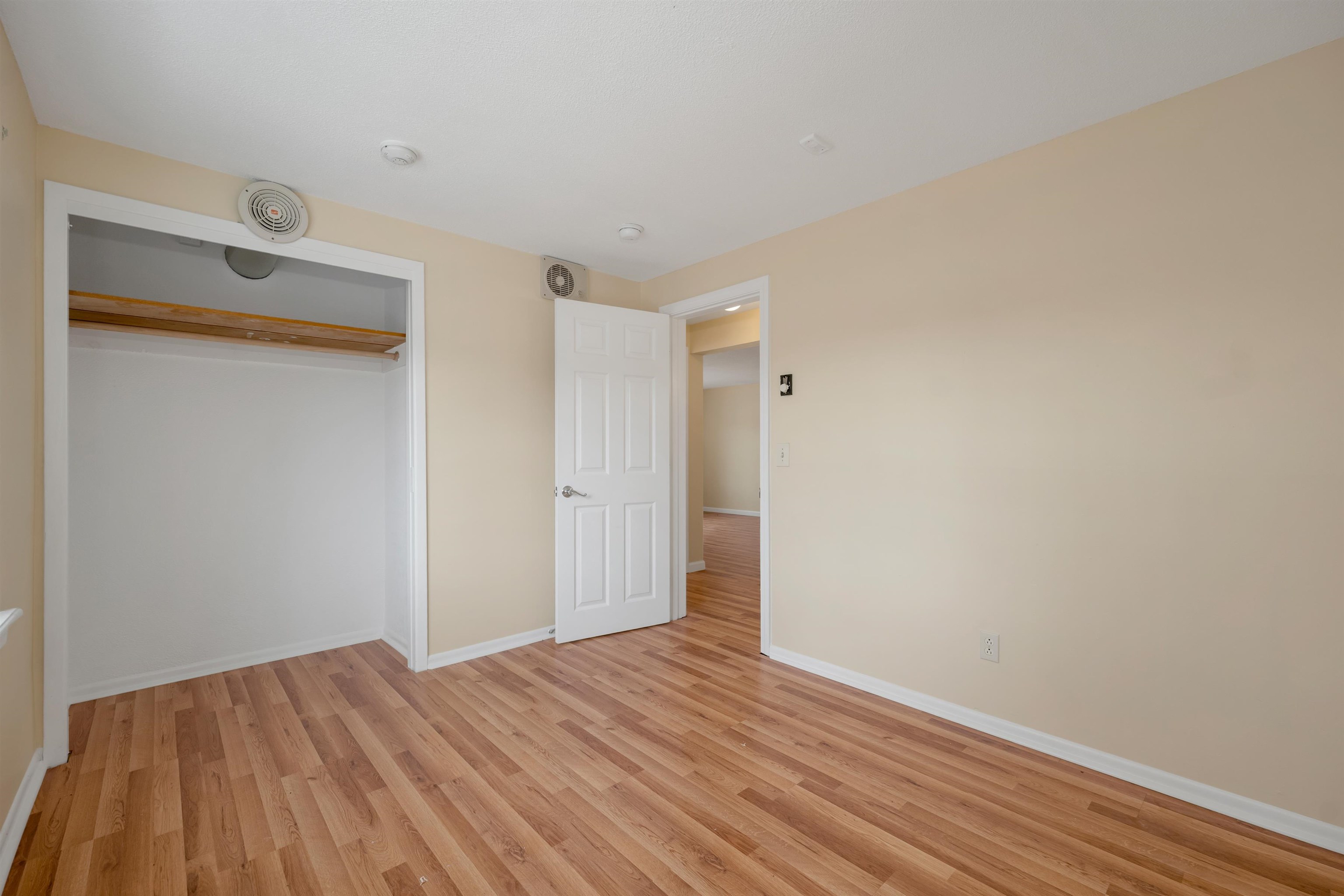 30 Beech Street, Unit 2D Bristol, NH 03222 - Photo 18 of 43