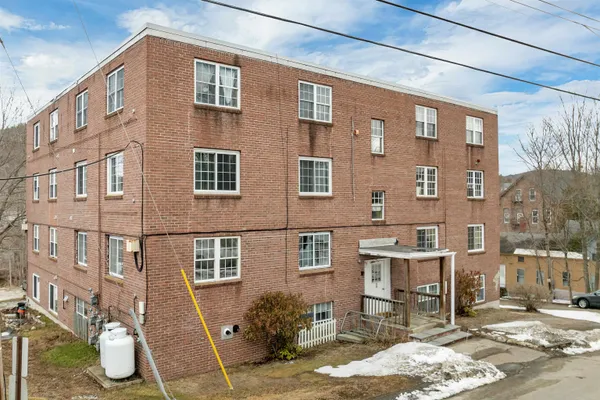 $160,000 | 30 Beech Street, Unit 2D, Bristol, NH 03222