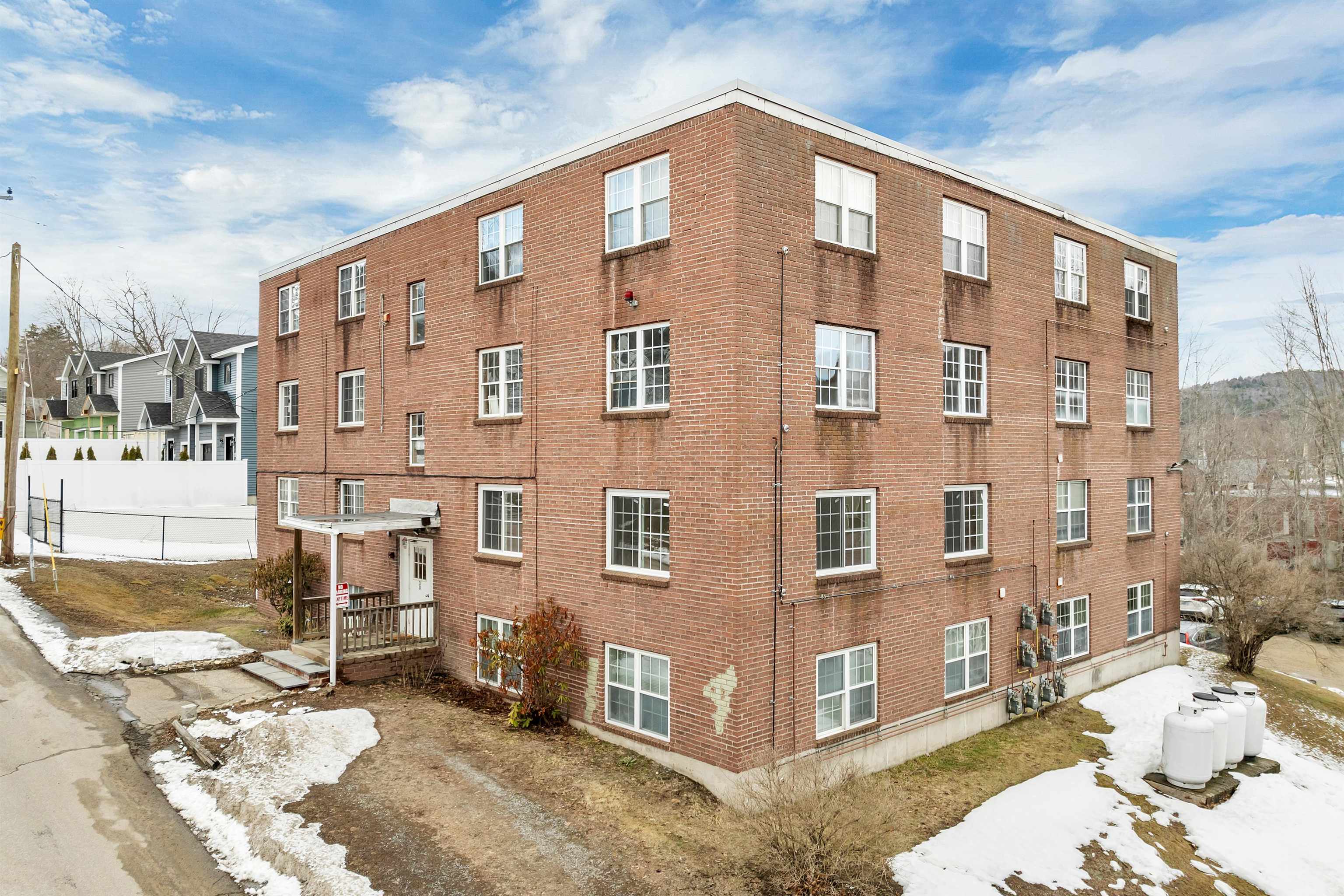 30 Beech Street, Unit 2D Bristol, NH 03222 - Photo 25 of 43