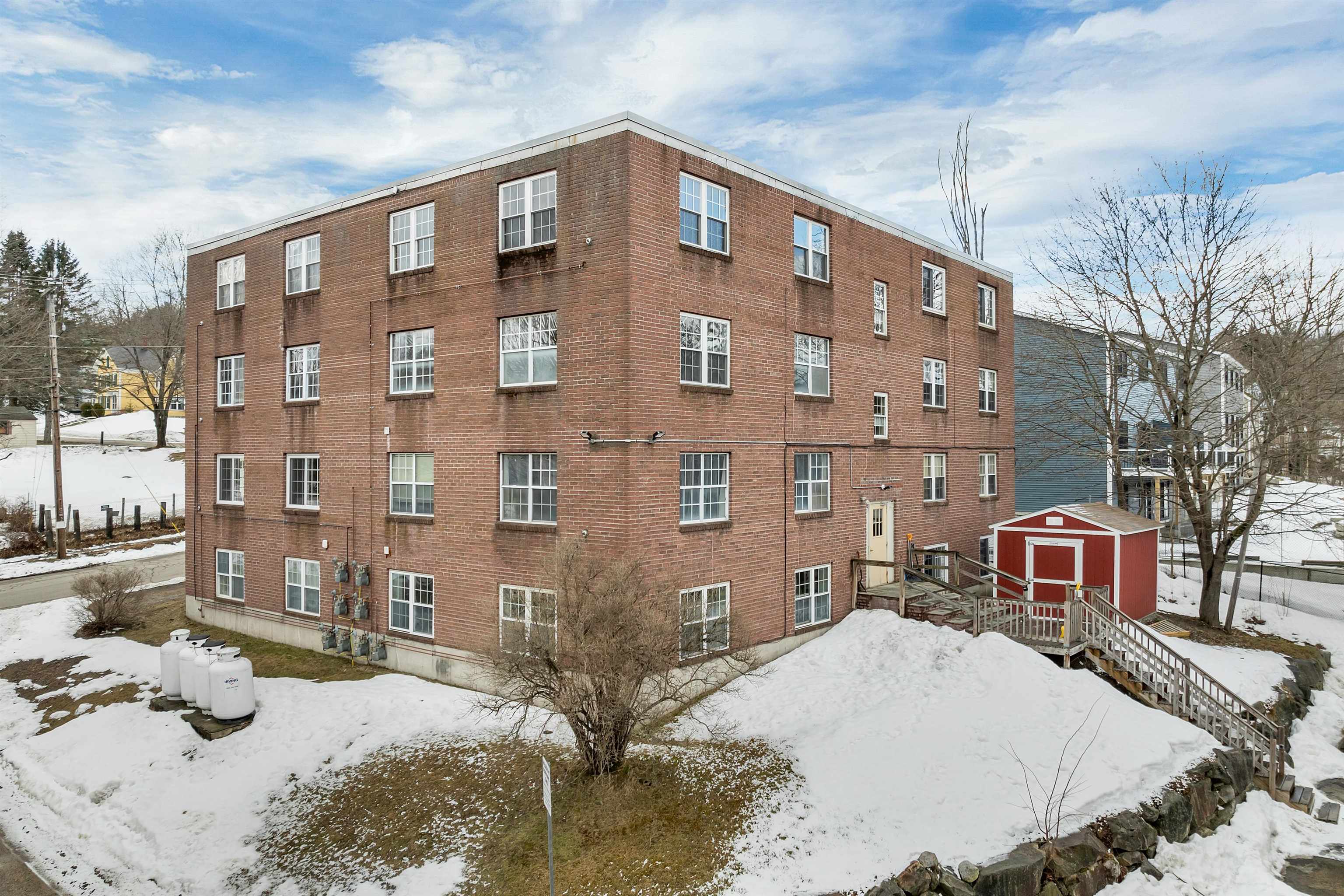 30 Beech Street, Unit 2D Bristol, NH 03222 - Photo 26 of 43