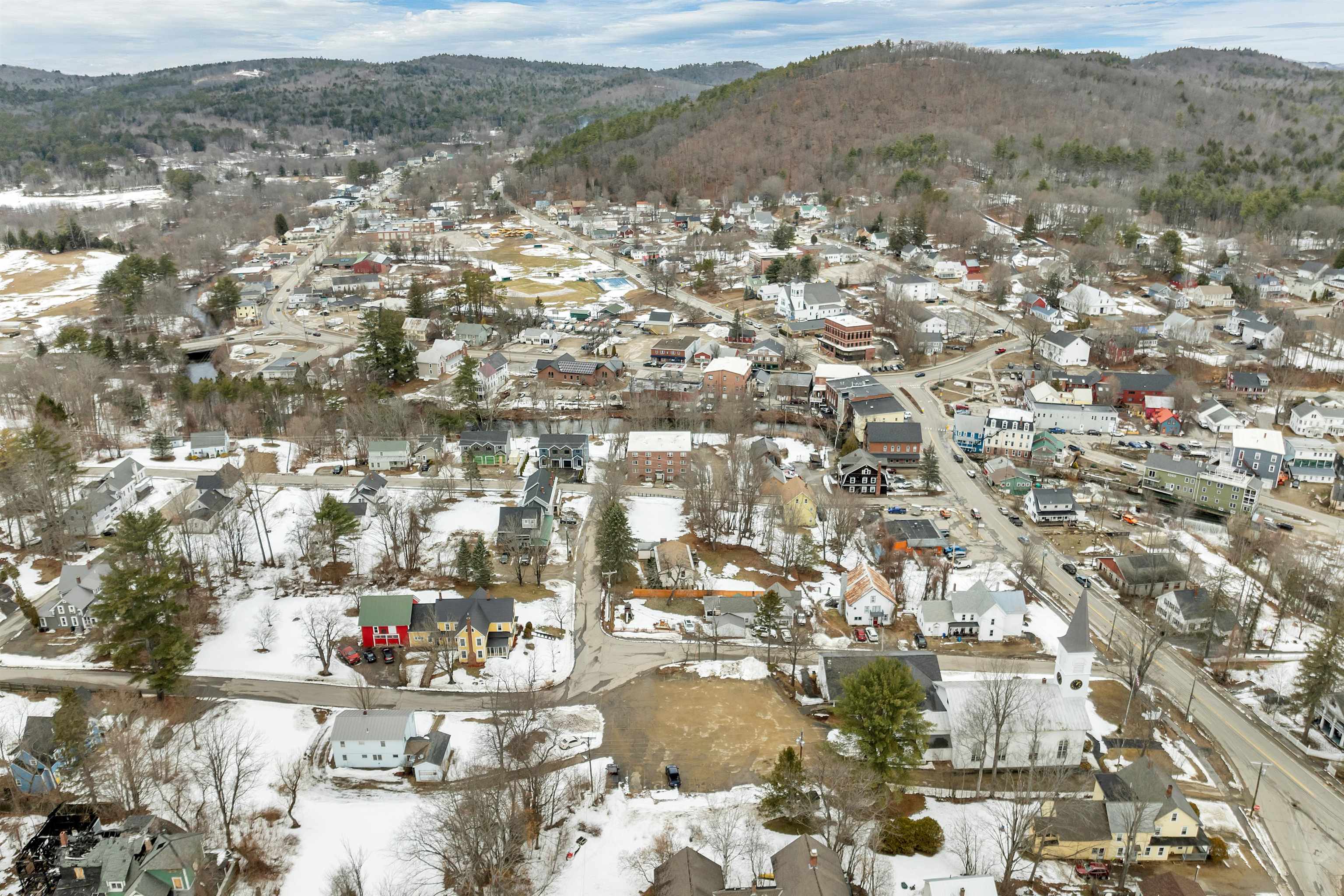 30 Beech Street, Unit 2D Bristol, NH 03222 - Photo 35 of 43