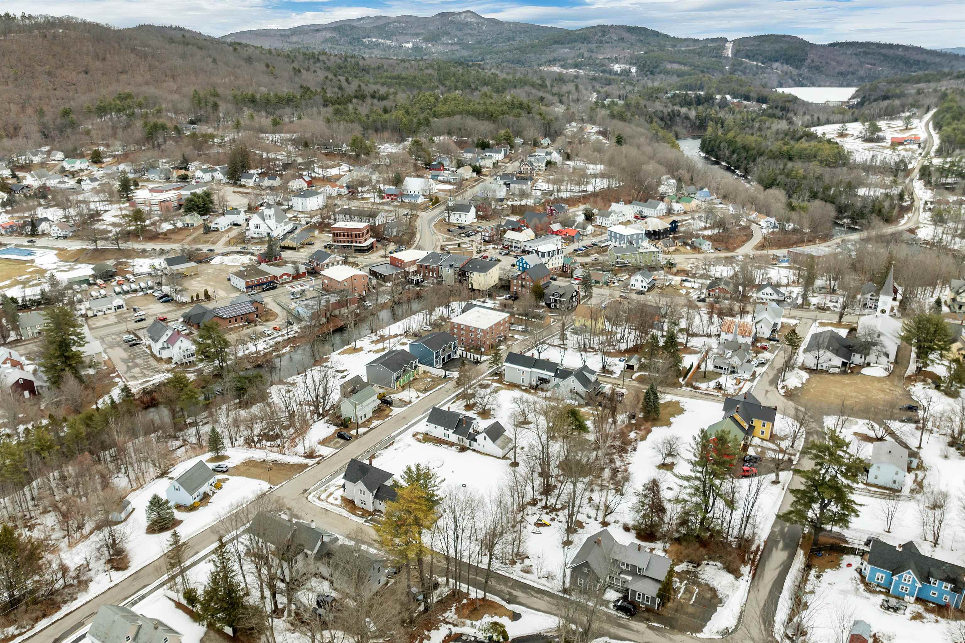 30 Beech Street, Unit 2D Bristol, NH 03222 - Photo 38 of 43