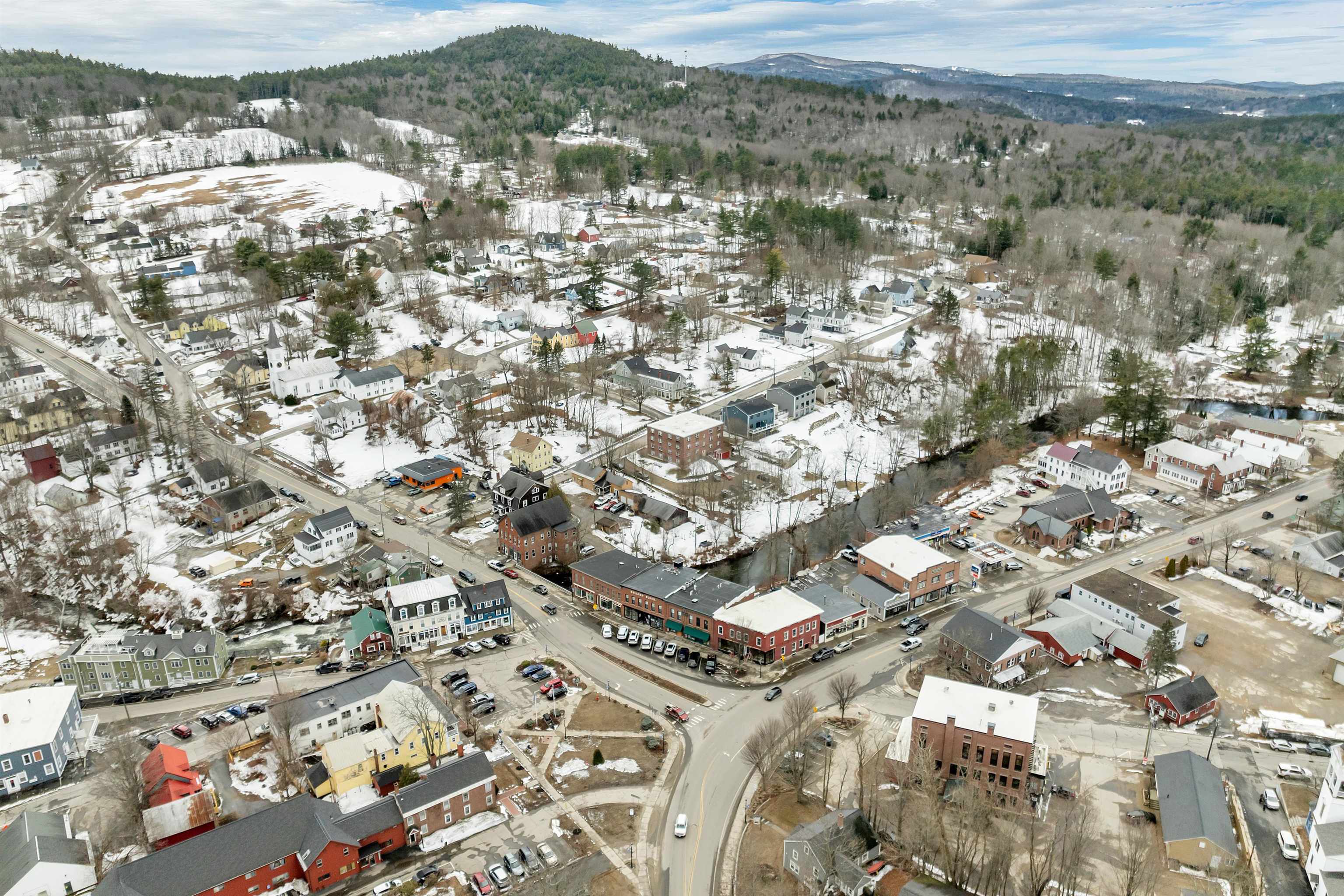 30 Beech Street, Unit 2D Bristol, NH 03222 - Photo 39 of 43