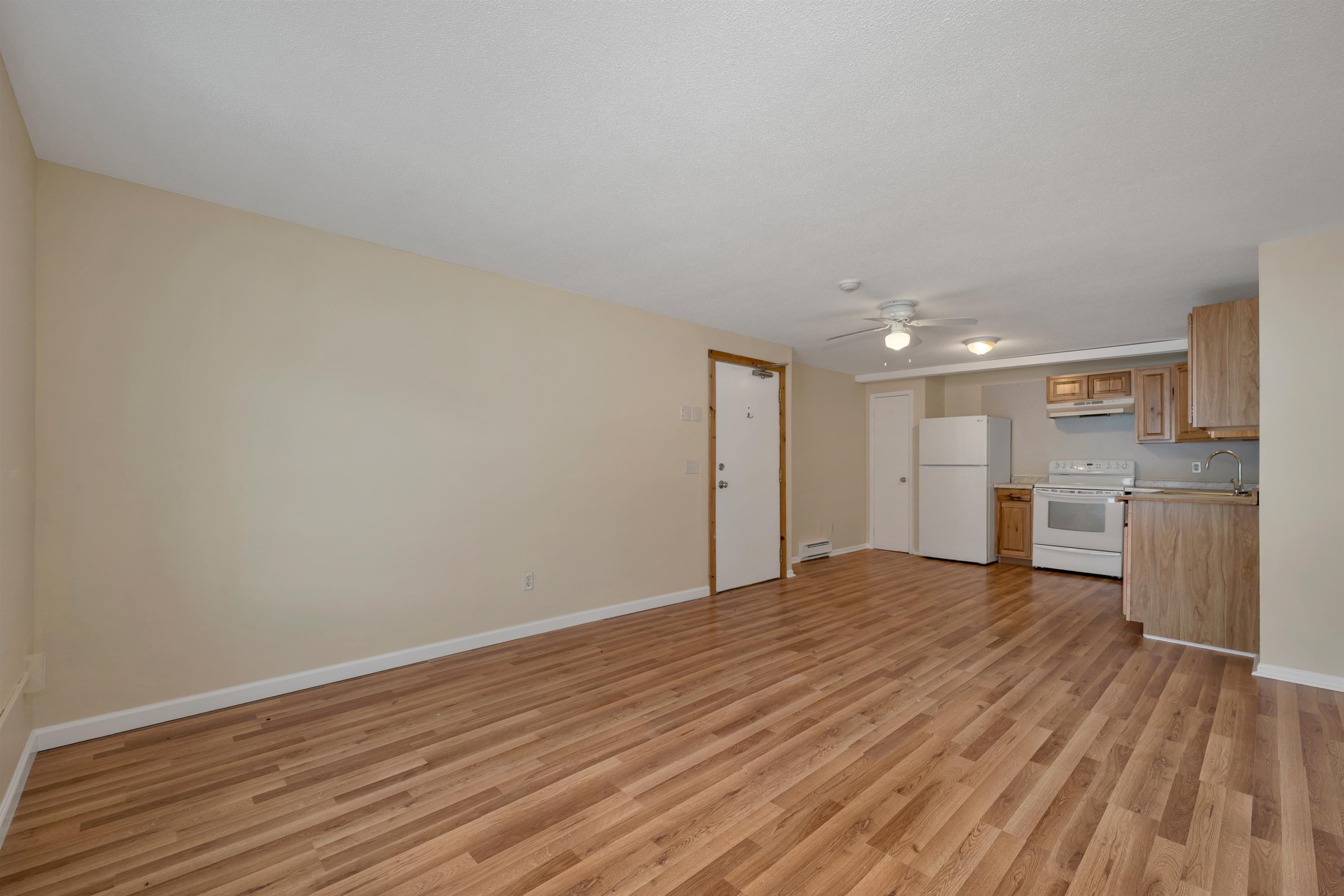 30 Beech Street, Unit 2D Bristol, NH 03222 - Photo 10 of 43