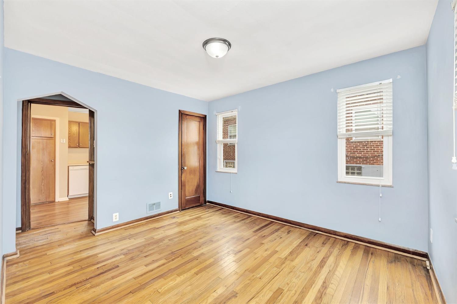 2889 West Galbraith Road Cincinnati, OH 45239 - Photo 9 of 33 Gallery Image 9