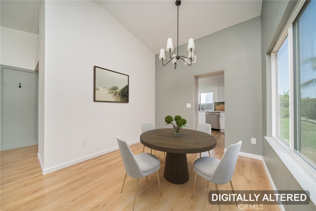 1041 Sunset Circle Rialto, CA 92376 - Photo 12 of 32 Gallery Image 12
