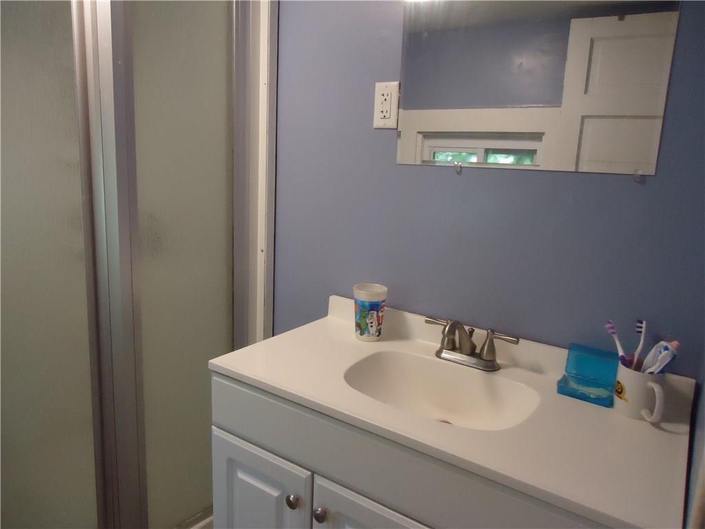 515 Jefferson Street Rochester, PA 15074 - Photo 11 of 24 Updated bathroom.