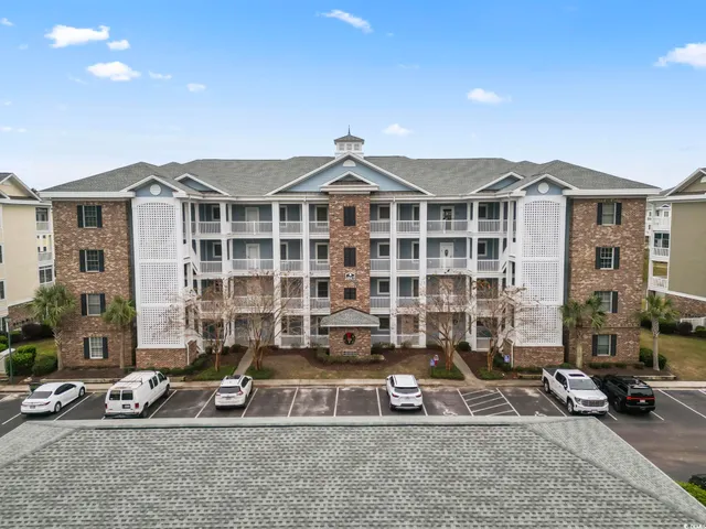$299,900 | 4847 Luster Leaf Circle, Unit 301, Myrtle Beach, SC 29577