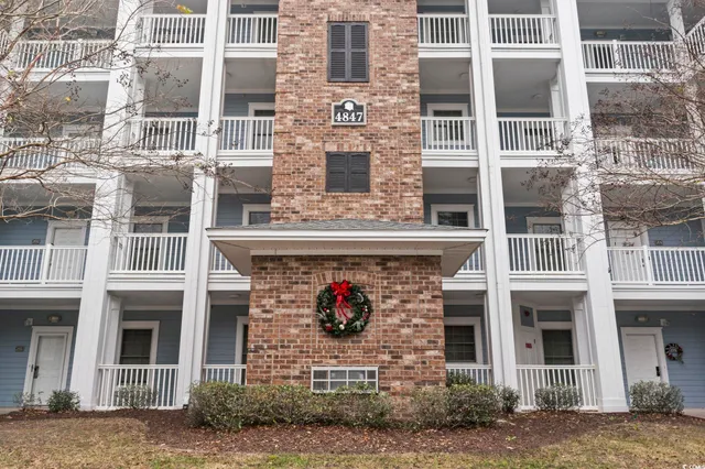 $299,900 | 4847 Luster Leaf Circle, Unit 301, Myrtle Beach, SC 29577
