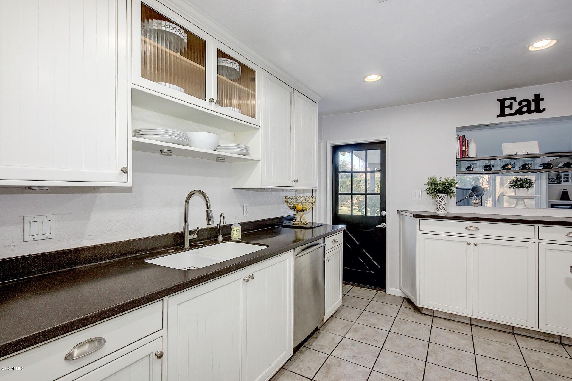 1532 West Loma Lane Phoenix, AZ 85021 - Photo 15 of 46 Ioma - 1532 (10)