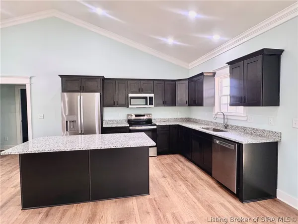 $490,000 | 7537 Brownstown Road, Henryville, IN 47126