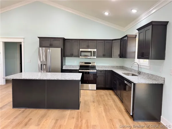 $490,000 | 7537 Brownstown Road, Henryville, IN 47126