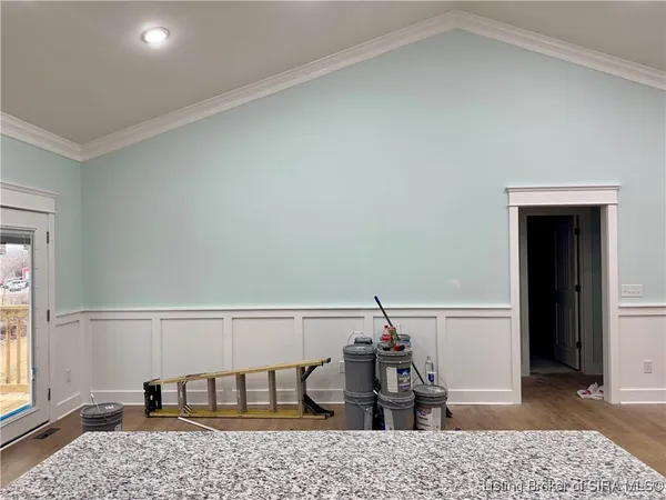 $490,000 | 7537 Brownstown Road, Henryville, IN 47126