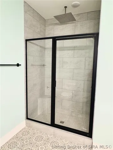 $490,000 | 7537 Brownstown Road, Henryville, IN 47126