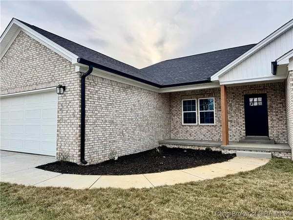 $490,000 | 7537 Brownstown Road, Henryville, IN 47126