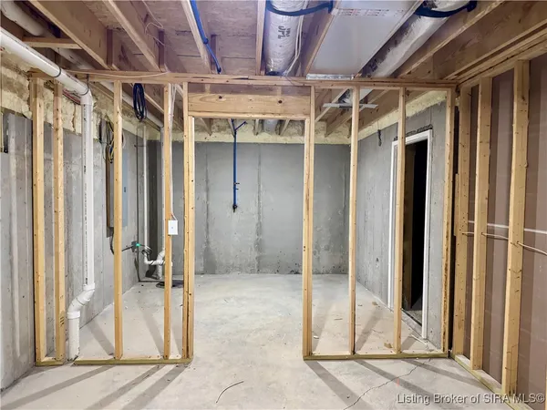 $490,000 | 7537 Brownstown Road, Henryville, IN 47126