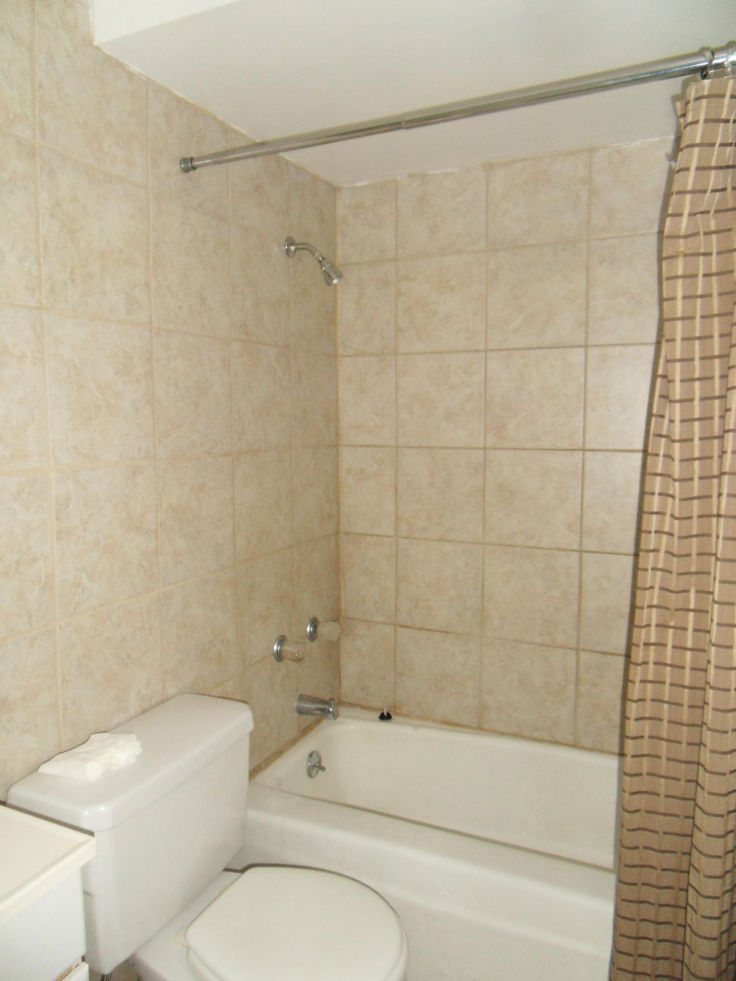 356 West Outer Drive Oak Ridge, TN 37830 - Photo 4 of 19 SDC10680