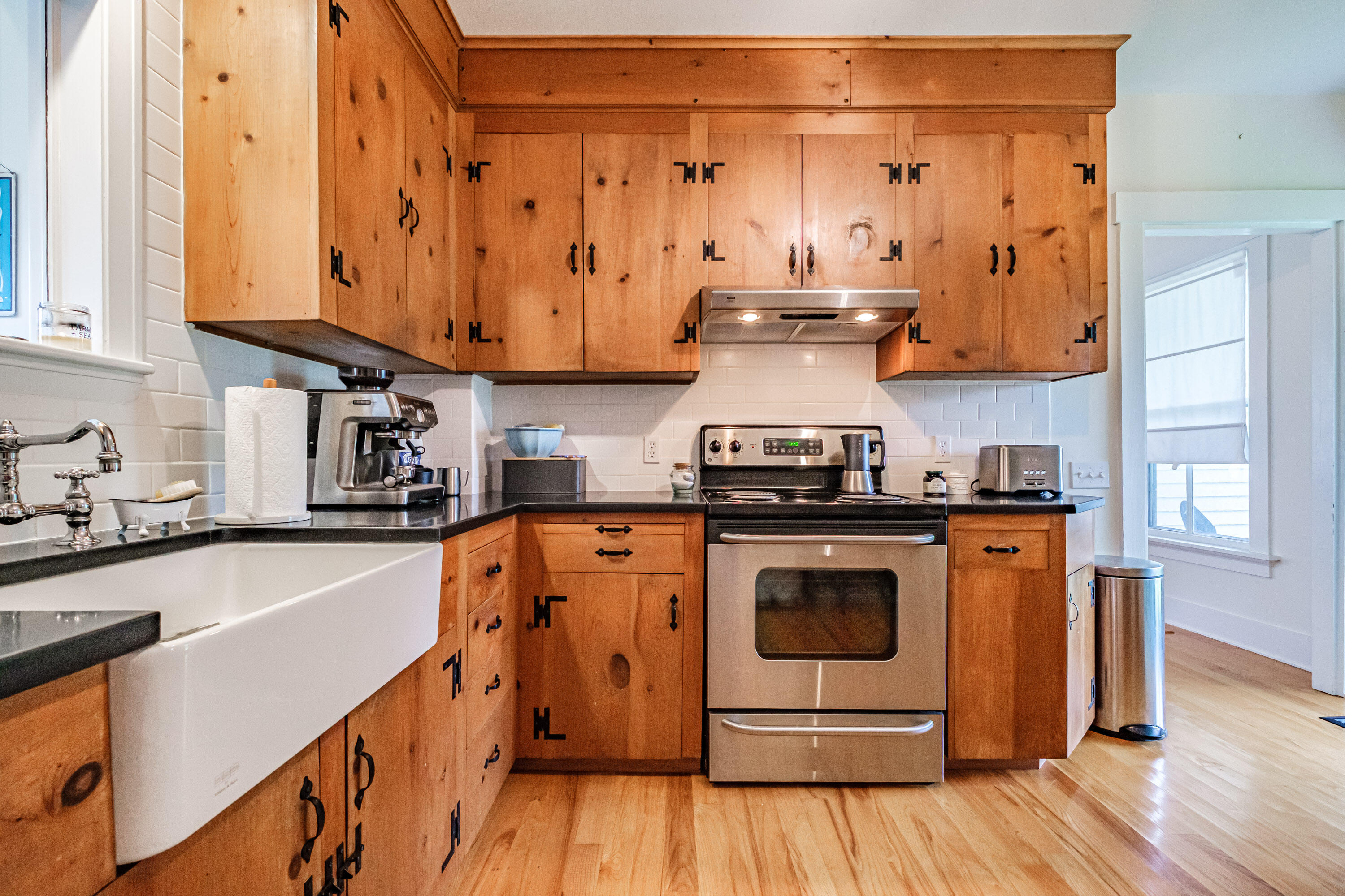 41 Southside Road New Harbor, ME 04554 - Photo 18 of 100 20250618gp-62024