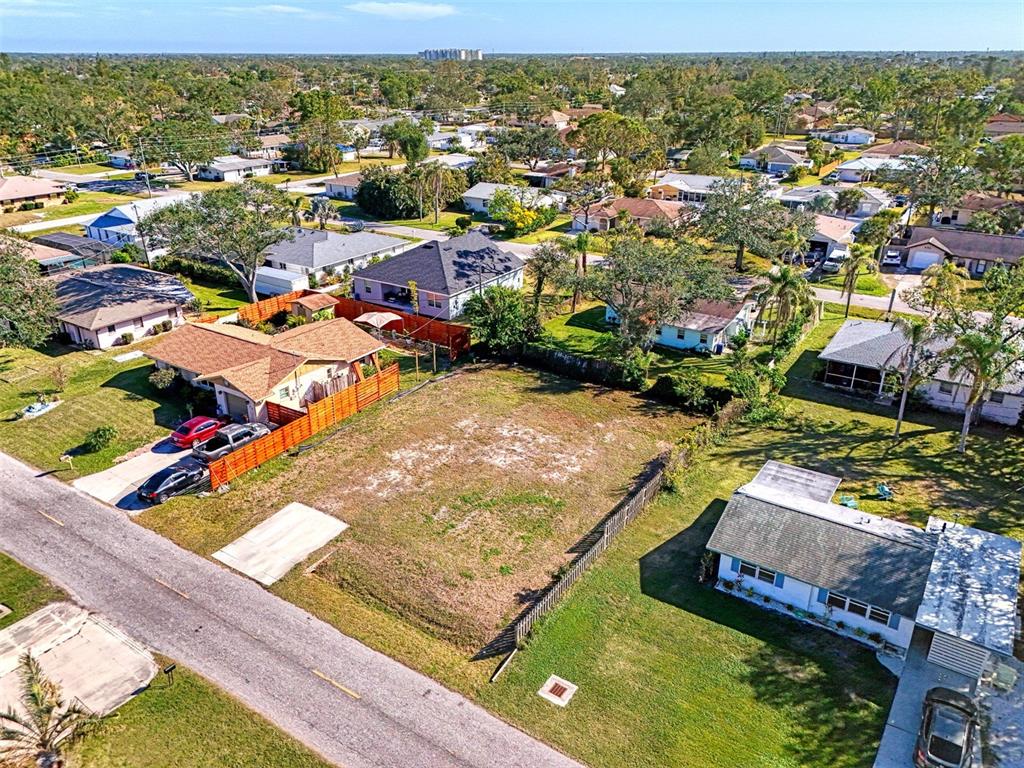 548 Morningside Road Venice, FL 34293 - Photo 16 of 22 an aerial view of residential houses with outdoor space