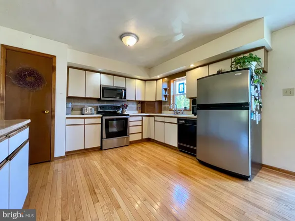 $429,500 | 140 Hoffman Road, Barto, PA 19504
