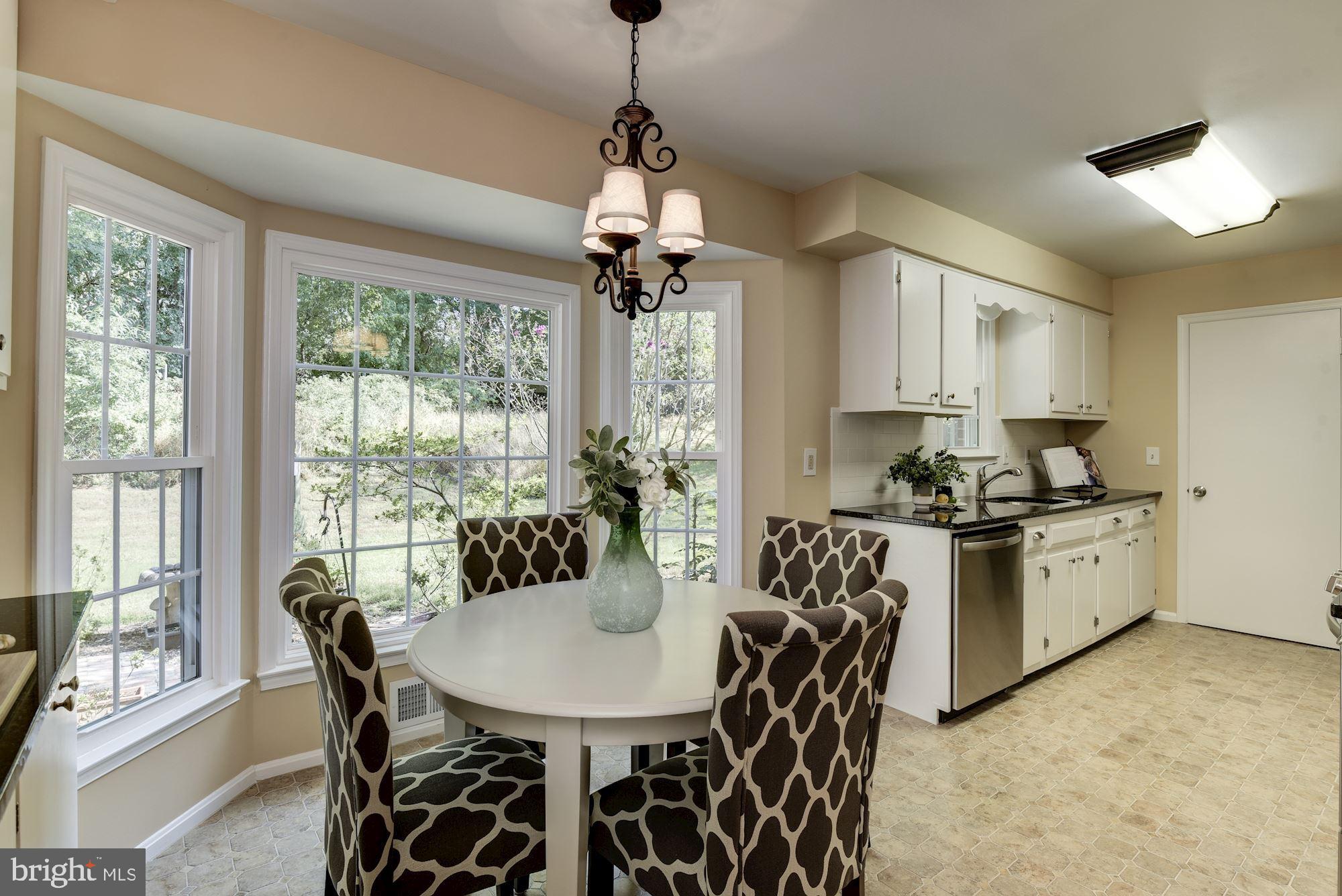 13819 North Gate Lane Silver Spring, MD 20906 - Photo 18 of 47 Eat-in Kitchen area