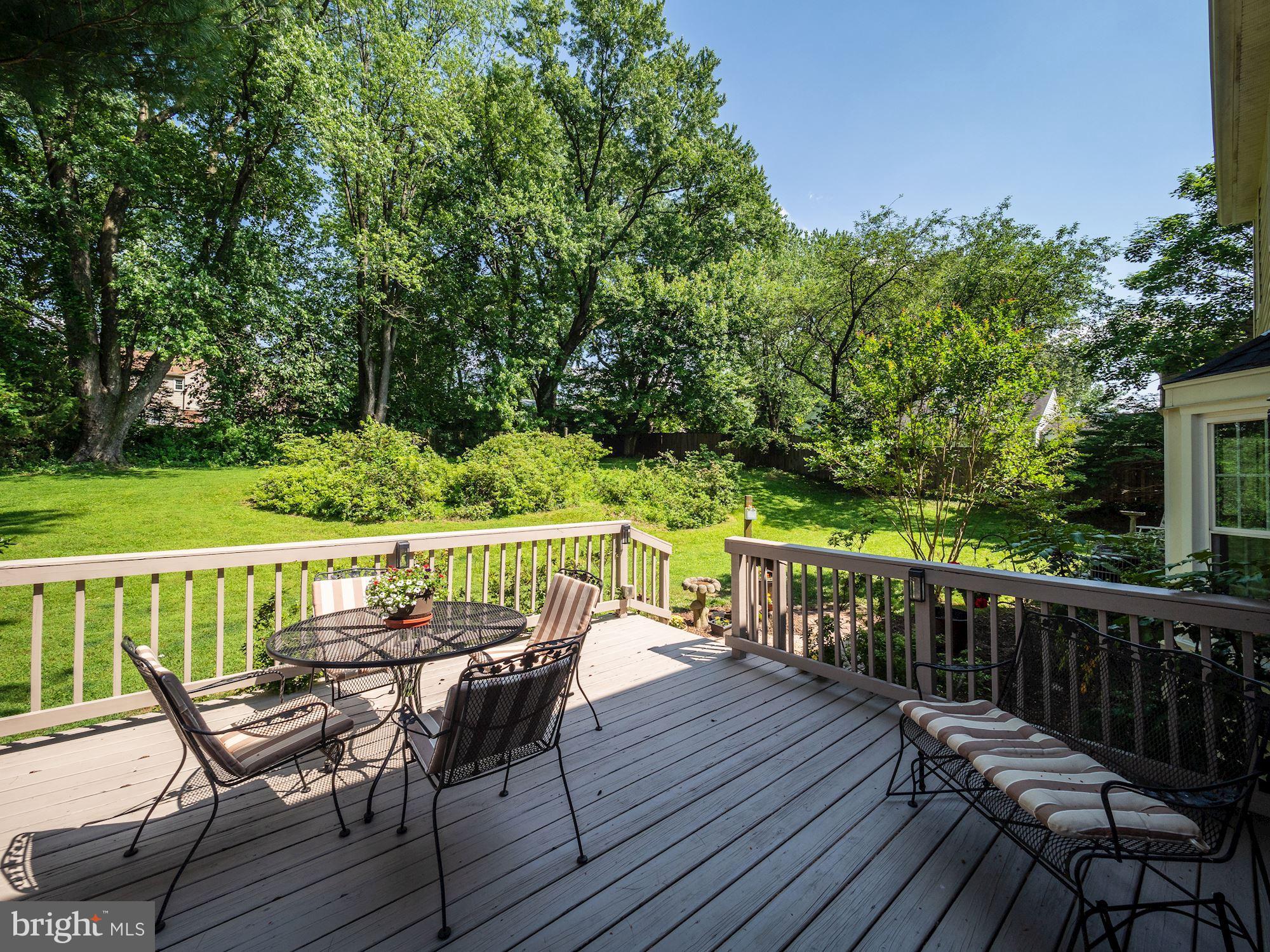 13819 North Gate Lane Silver Spring, MD 20906 - Photo 40 of 47 Rear Deck