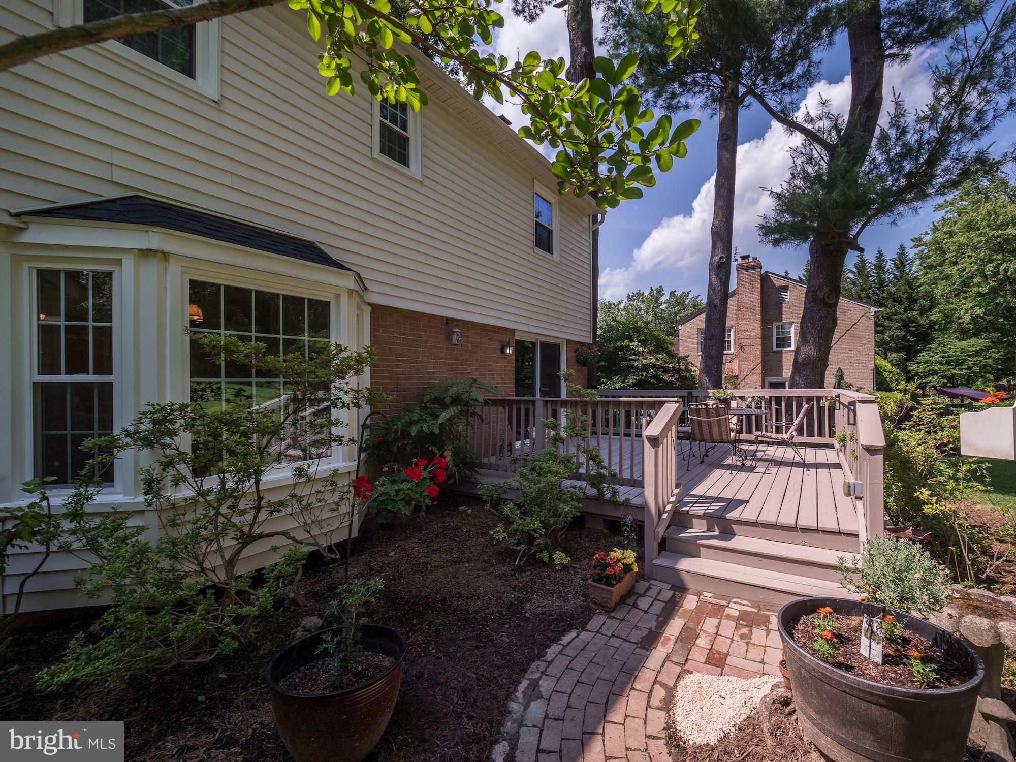 13819 North Gate Lane Silver Spring, MD 20906 - Photo 41 of 47 Rear Deck