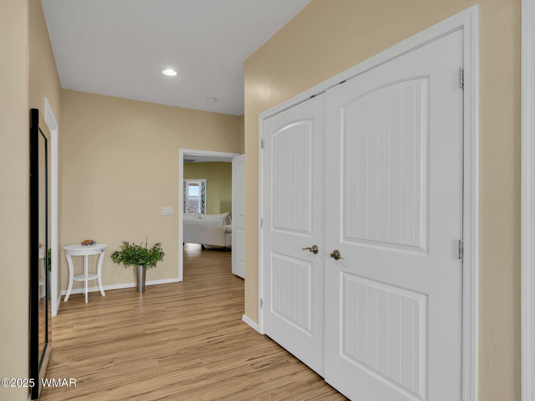 4487 McLaws Road Holbrook, AZ 86025 - Photo 24 of 51 Primary Bedroom
