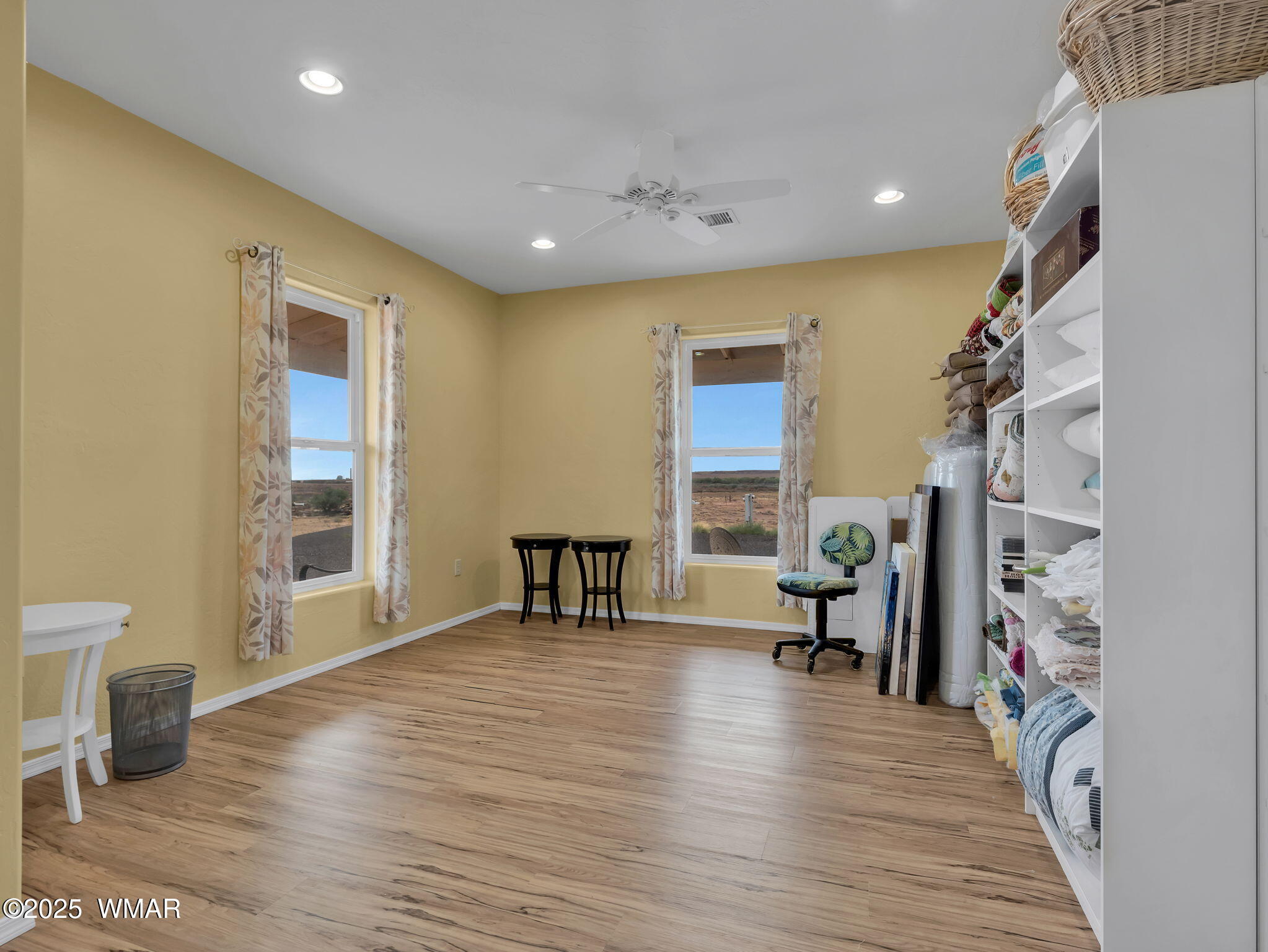 4487 McLaws Road Holbrook, AZ 86025 - Photo 27 of 51 Bedroom 2