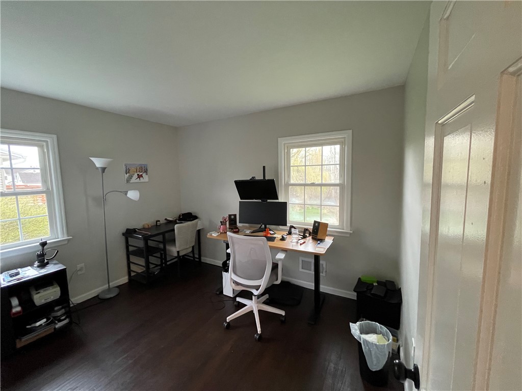 95 Brooks Road Henrietta, NY 14586 - Photo 9 of 18 1st Bedroom