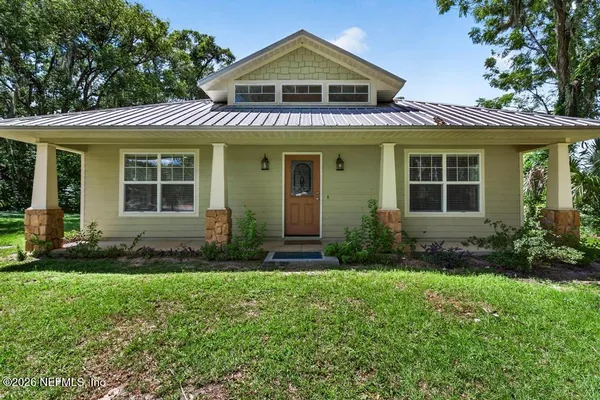 $1,500 | 111 Commonwealth Avenue, Interlachen, FL 32148