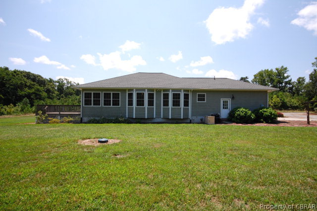 353 Sibleys Landing Road Saluda, VA 23149 - Photo 7 of 27