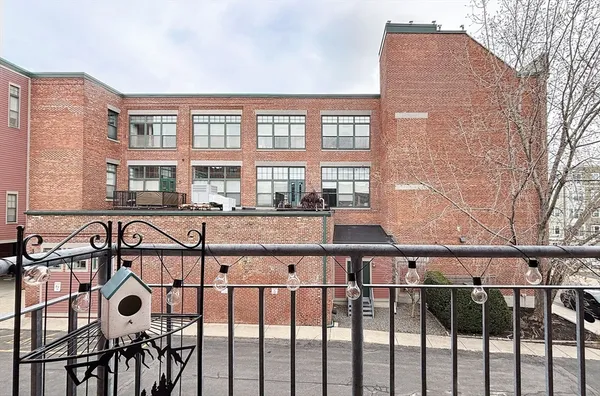 $2,450 | 60 Dudley Street, Unit 22, Chelsea, MA 02150