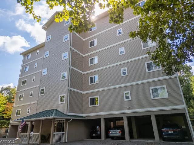 $244,900 | 121 North River Street, Unit 3A, Hiawassee, GA 30546