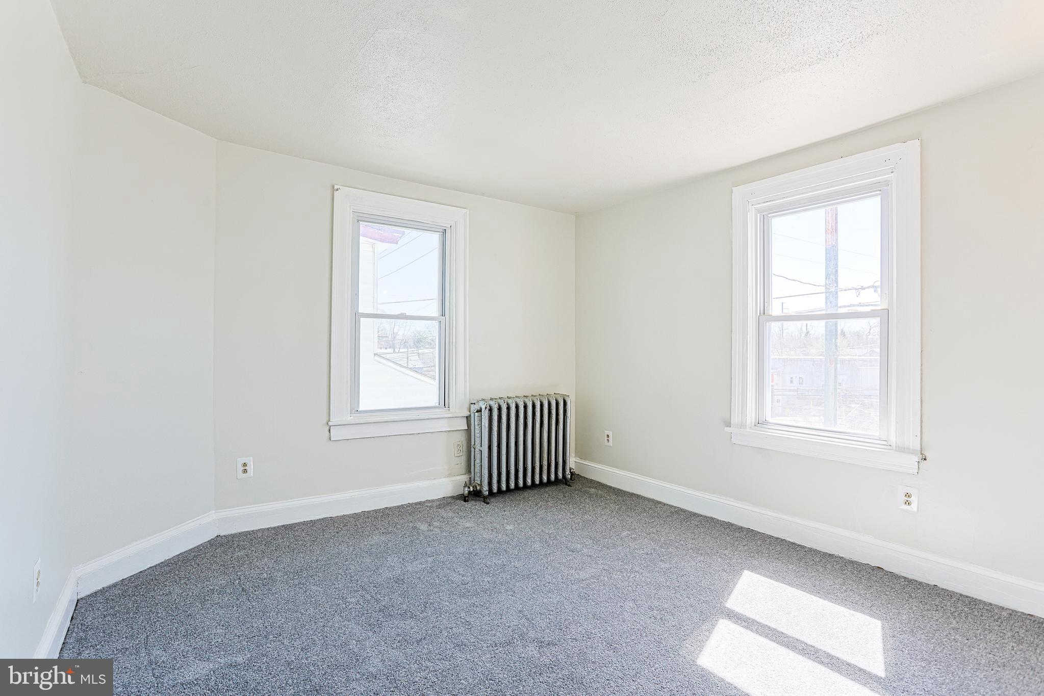 349 South Springfield Road Clifton Heights, PA 19018 - Photo 24 of 40 an empty room with a window