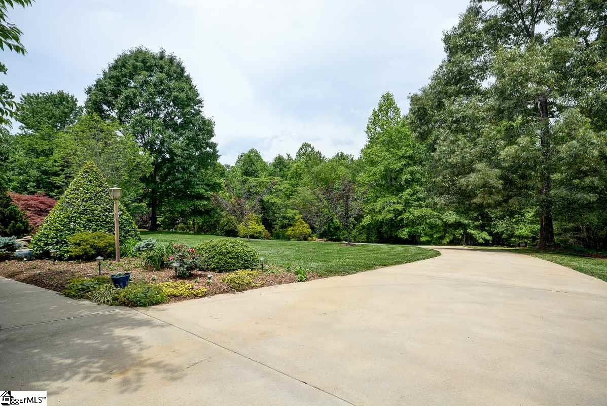 221 Banks Road Travelers Rest, SC 29690 - Photo 29 of 36