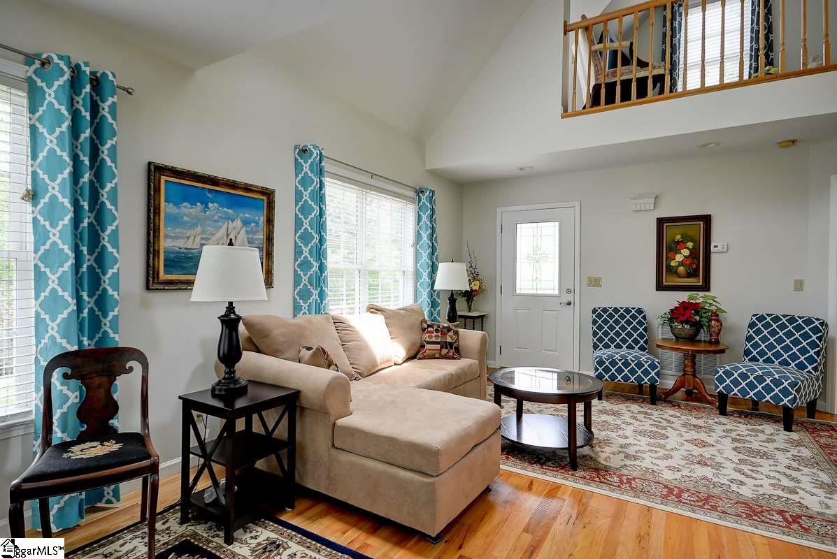 221 Banks Road Travelers Rest, SC 29690 - Photo 7 of 36