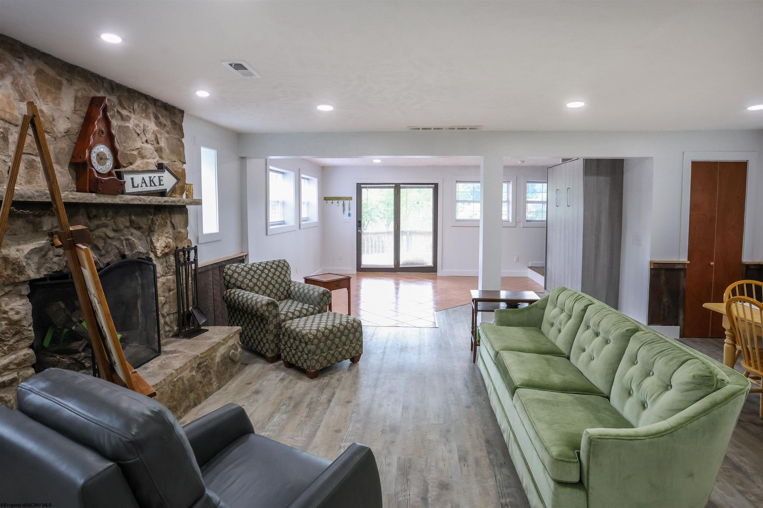 1094 Maple Lake Road Bridgeport, WV 26330 - Photo 26 of 43 Gallery Image 26