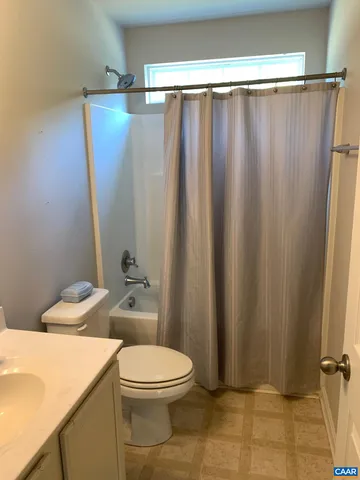 $1,800 | 7136 Venable Road, Kents Store, VA 23084