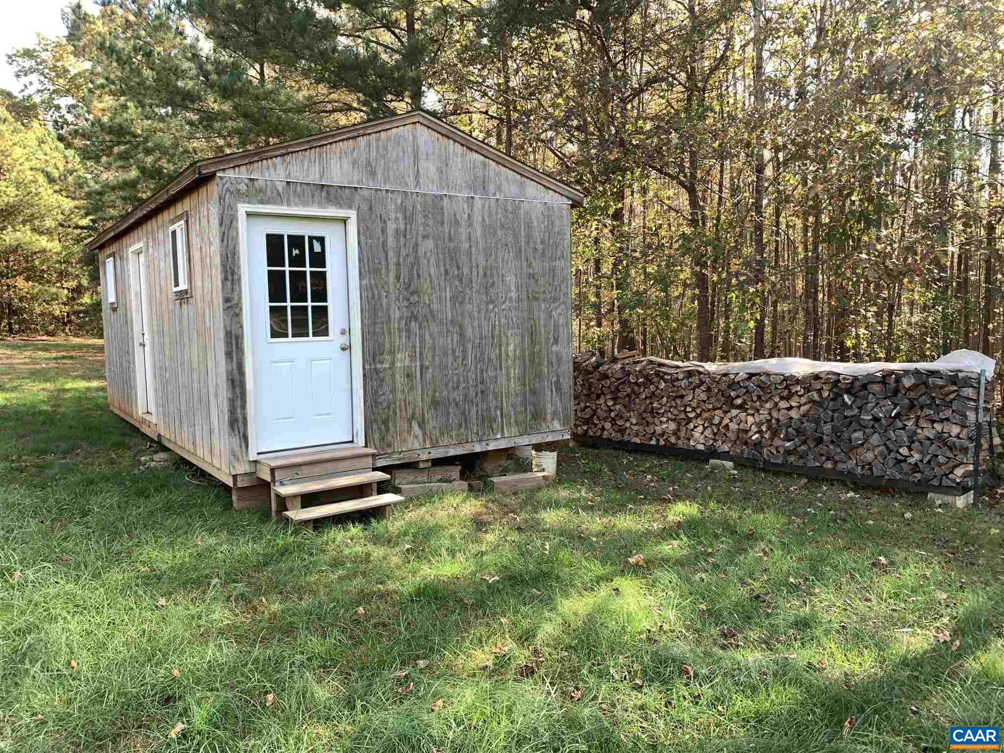 7136 Venable Road Kents Store, VA 23084 - Photo 22 of 25 Outside storage