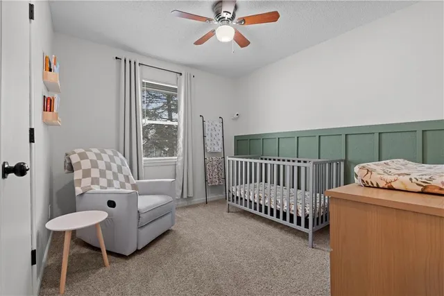 $279,000 | 400 Southwest Killarney Lane, Blue Springs, MO 64014