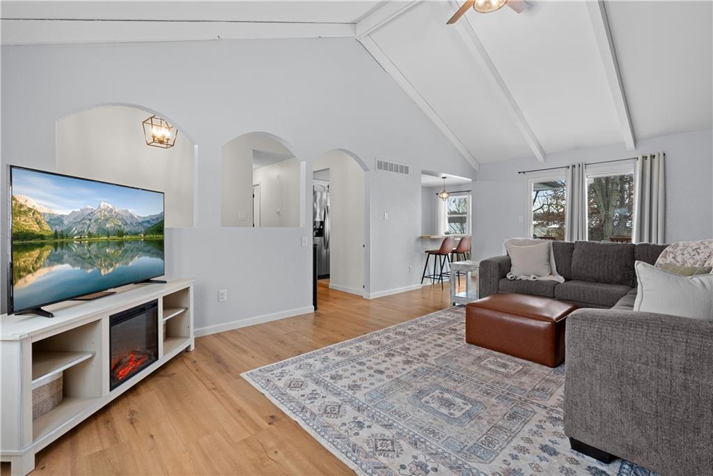 400 Southwest Killarney Lane Blue Springs, MO 64014 - Photo 4 of 23