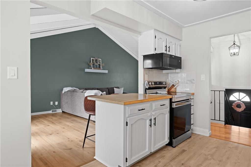 400 Southwest Killarney Lane Blue Springs, MO 64014 - Photo 6 of 23