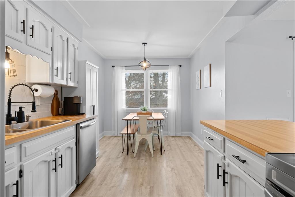 400 Southwest Killarney Lane Blue Springs, MO 64014 - Photo 9 of 23