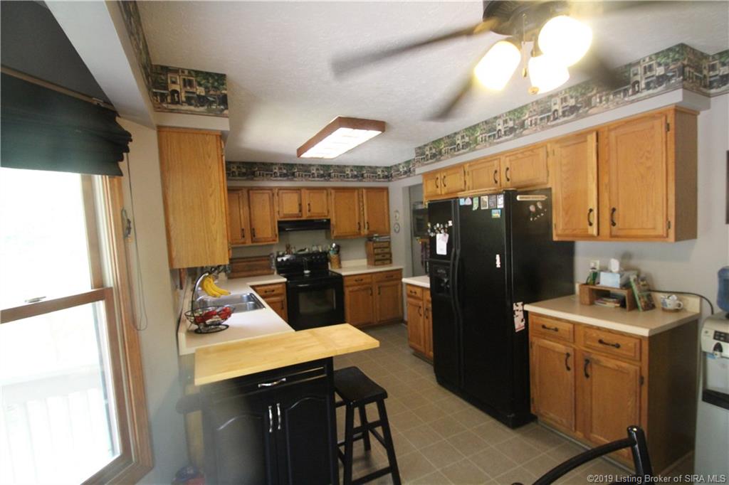 1528 Stone Ridge Drive Georgetown, IN 47122 - Photo 17 of 24