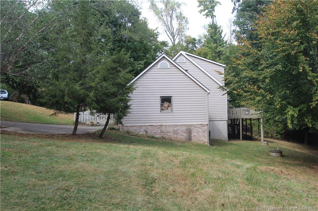 1528 Stone Ridge Drive Georgetown, IN 47122 - Photo 8 of 24