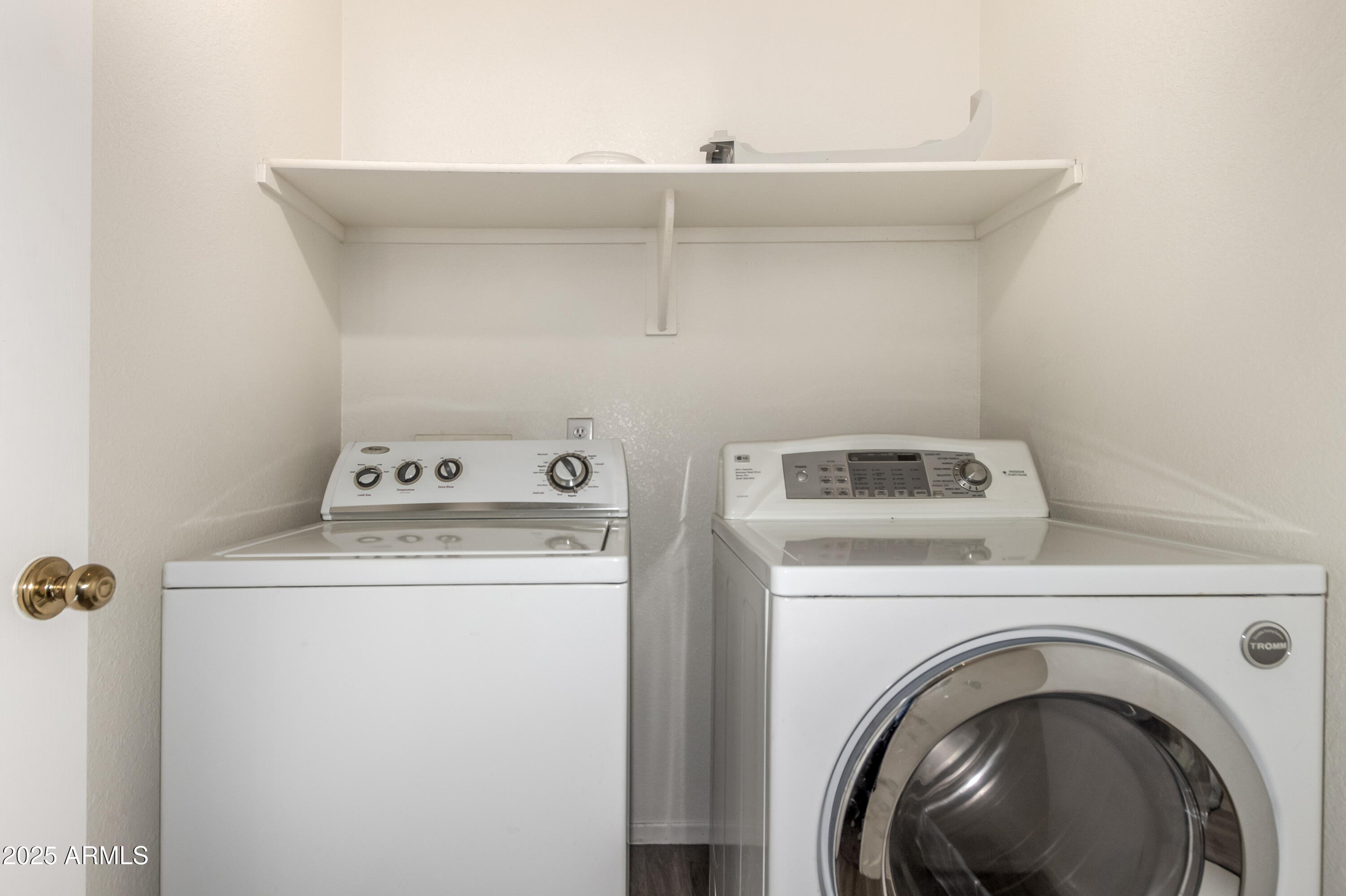 16112 West Buchanan Street Goodyear, AZ 85338 - Photo 15 of 17 LAUNDRY